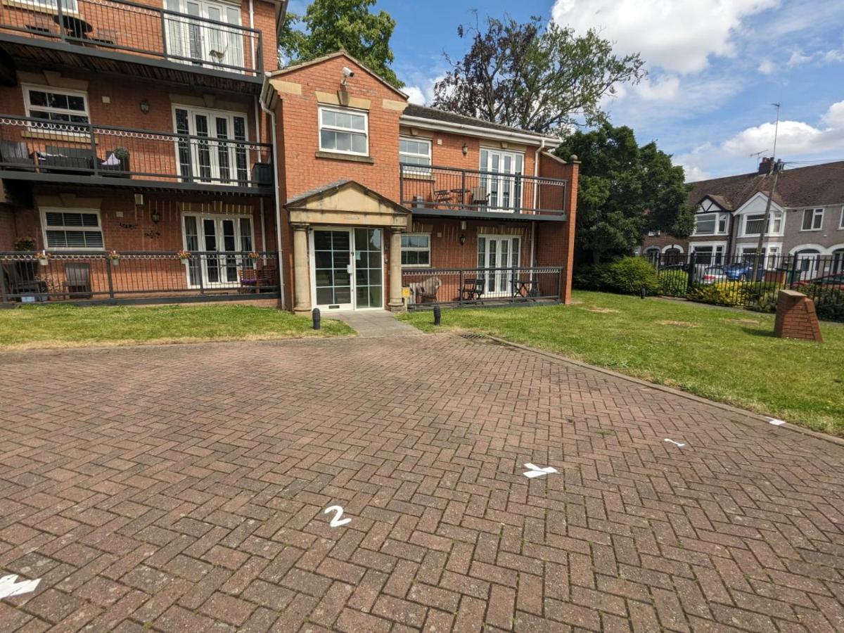 Stylish Modern Apartment, Free Secure Parking Allesley Exterior photo